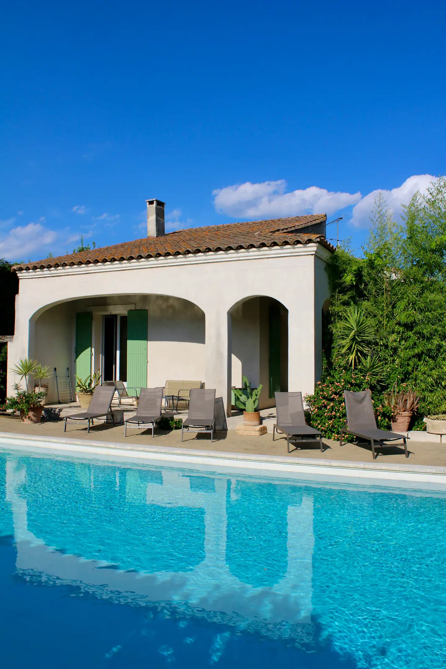 piscine fontvieille alpilles casa limonella min