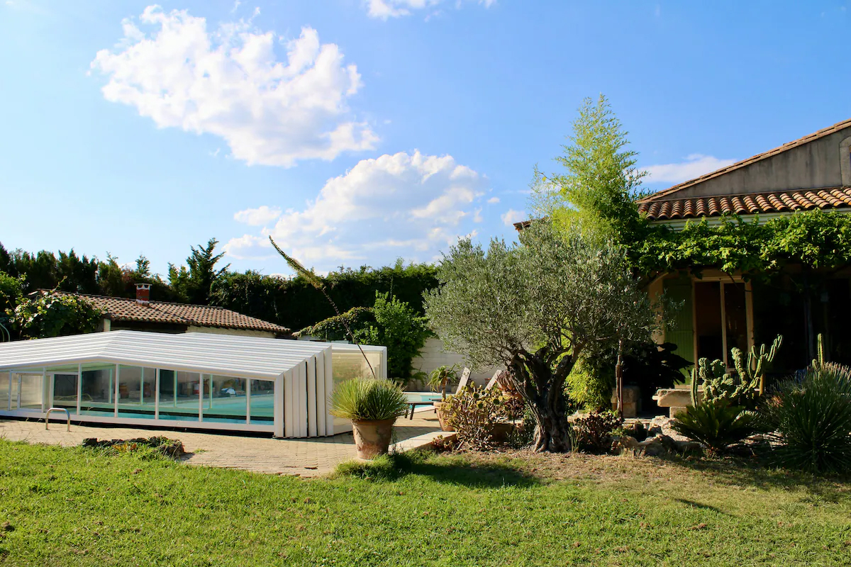 villa piscine fontvieille alpilles